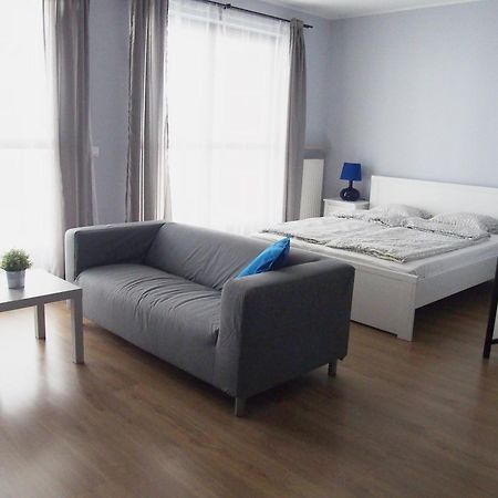 Renttner Apartamenty Varsovia Habitación foto