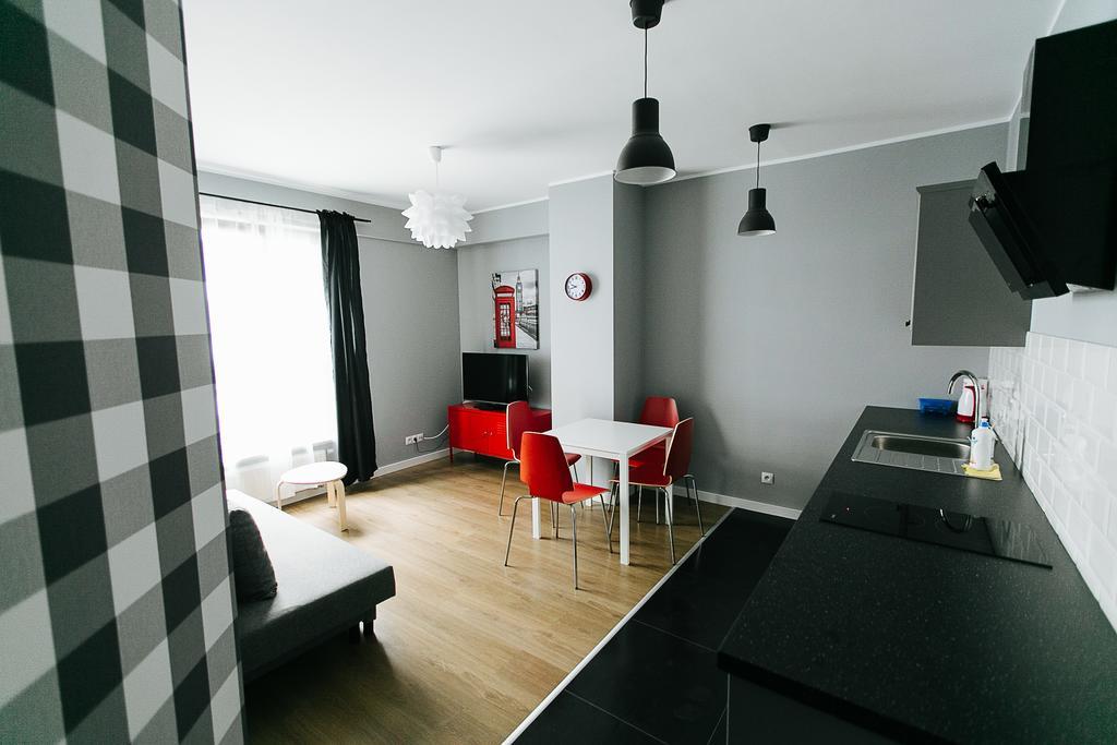 Renttner Apartamenty Varsovia Habitación foto