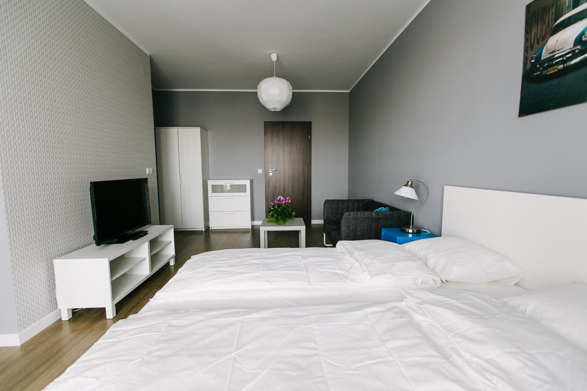 Renttner Apartamenty Varsovia Habitación foto