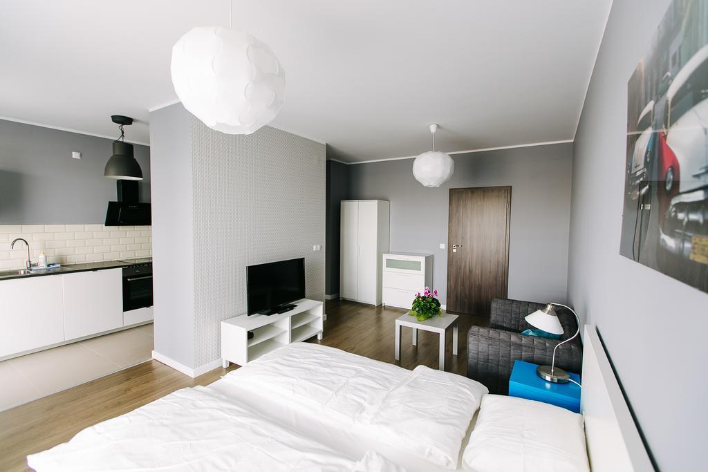 Renttner Apartamenty Varsovia Habitación foto